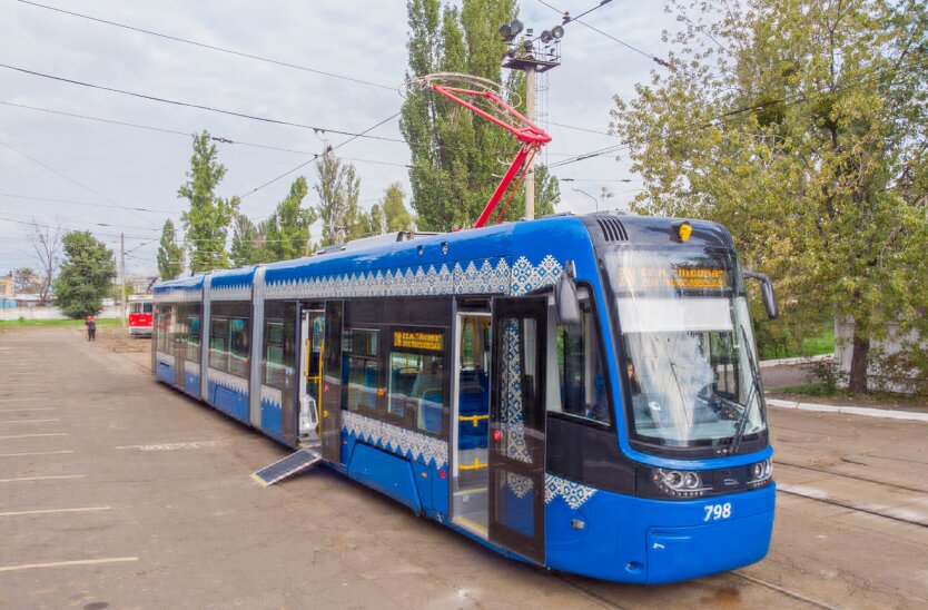 6 834-548